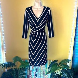 INC International Concepts Size M Side Ruched V-neck Dress